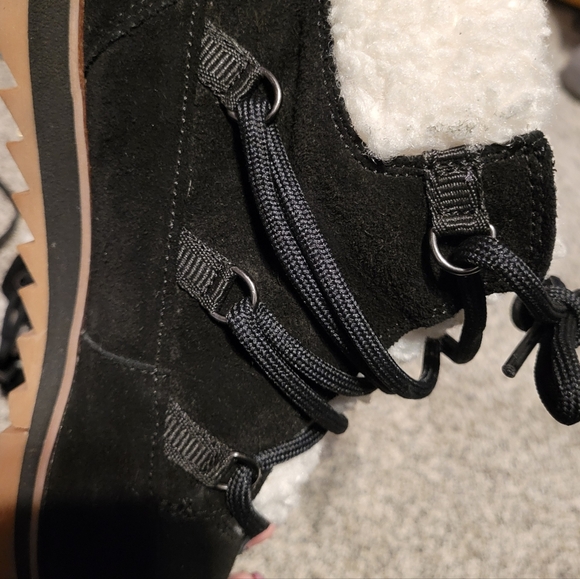 Sorel Harlow Lace Cozy Ankle Boots Size 8 - Picture 4 of 6